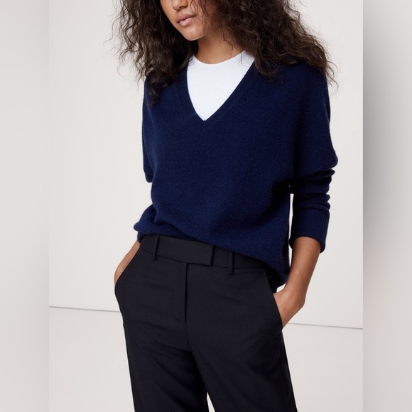 NWOT Banana Republic Navy Blue High-Rise Tapered Italian Wool Ankle Pant 💛 - Picture 3 of 4